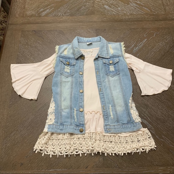 Off white cotton 3/4 sleeves w/ lace embellishment - Picture 8 of 9